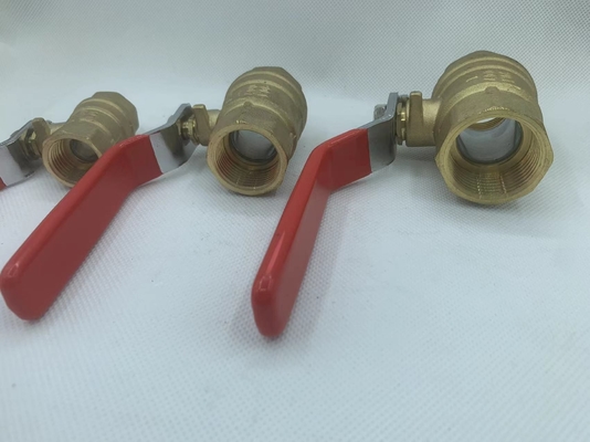 Yuhuan fabrikasında el kontrolü ile motorlu bronz döküm küre valfi