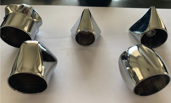 Yeni gelen 1/2 &quot;valf armatürleri su musluğundan kaplanmış.