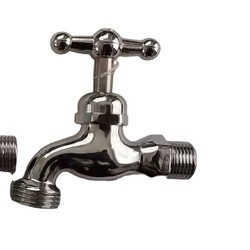 Çin tedarikçisi düşük fiyatlı bakır bibcock su musluğu su musluğu